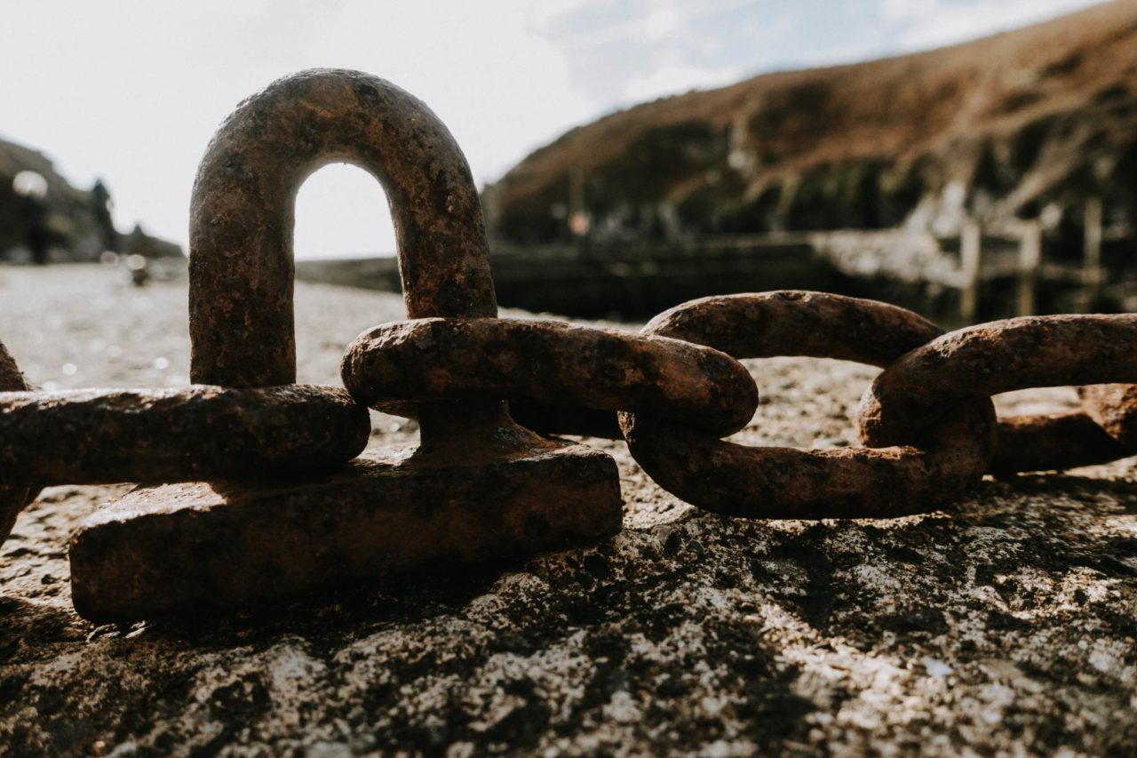 Harbour chains on wall up close