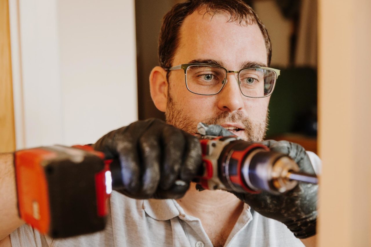 Caldicot Painting & Decorating - James drill